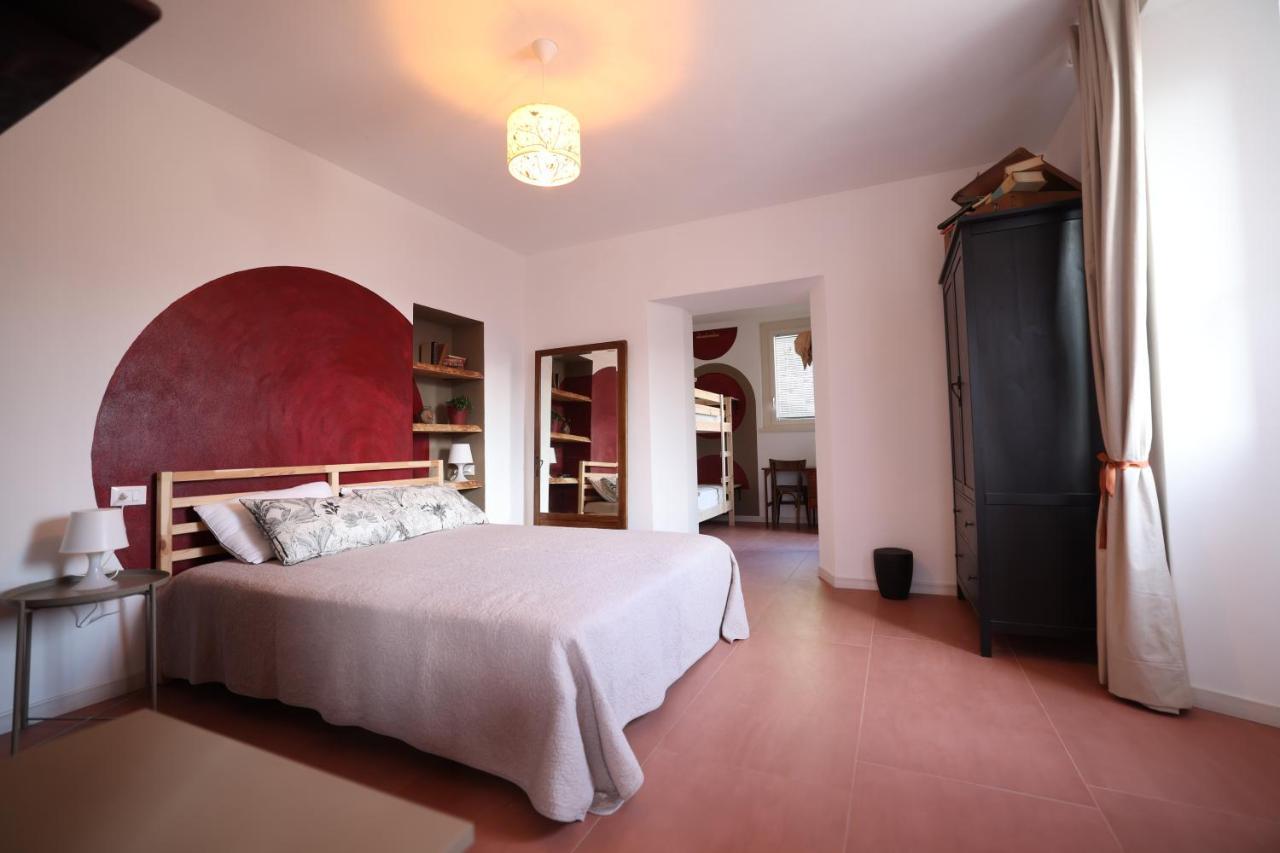 مانديلو ديل لاريو Il Mallo Verde - Lake Como B&B المظهر الخارجي الصورة