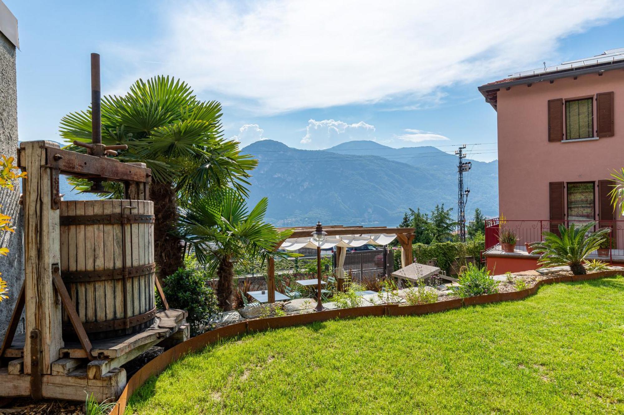 مانديلو ديل لاريو Il Mallo Verde - Lake Como B&B المظهر الخارجي الصورة