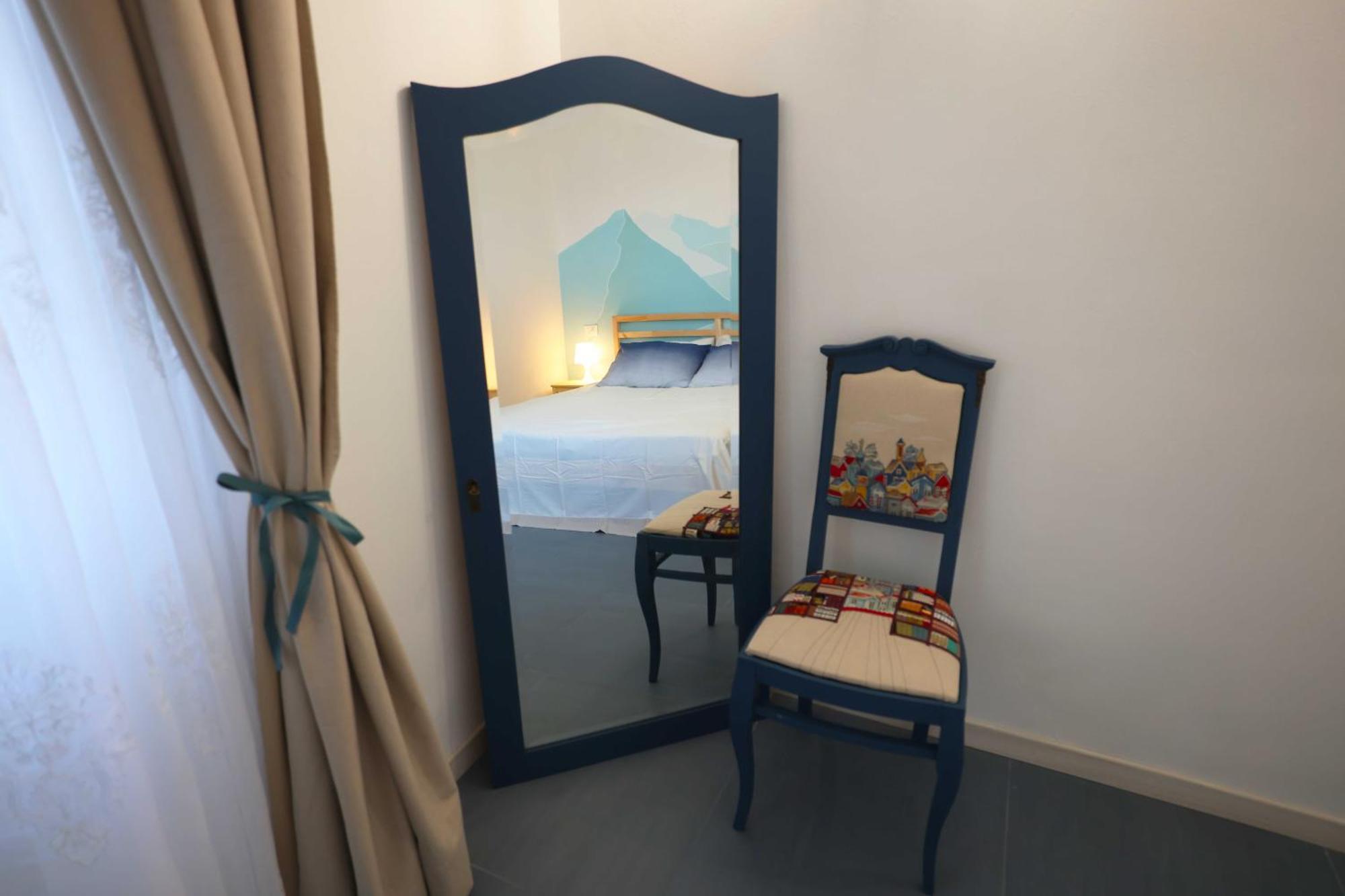 مانديلو ديل لاريو Il Mallo Verde - Lake Como B&B الغرفة الصورة